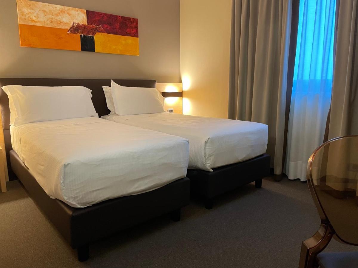 Hotel Omnia Noventa di Piave Eksteriør bilde